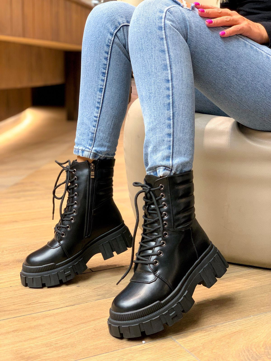 combat boots under 30