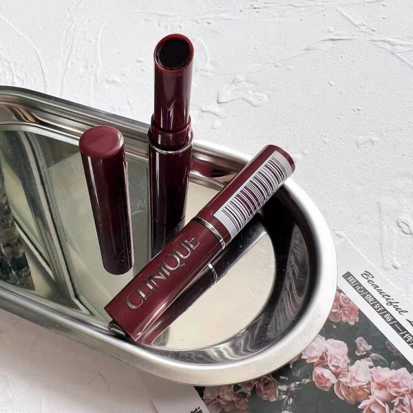 Clinique Almost Lipstick Увлажняющая помада-бальзам для губ 06 Black ...