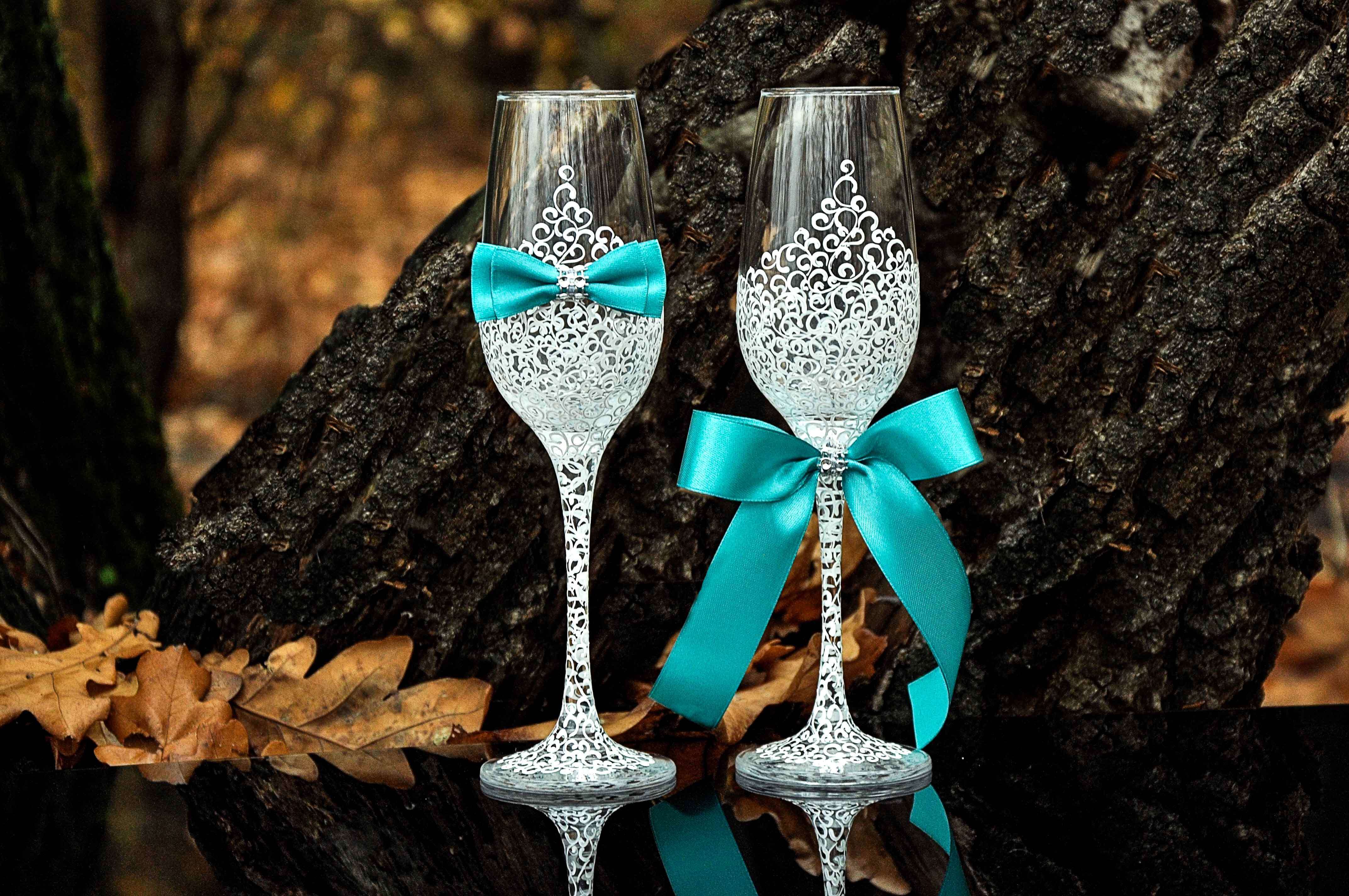 Какие бокалы покупают на свадьбу: советы по выбору бокалов для молодоженов | internat-mednogorsk.ru