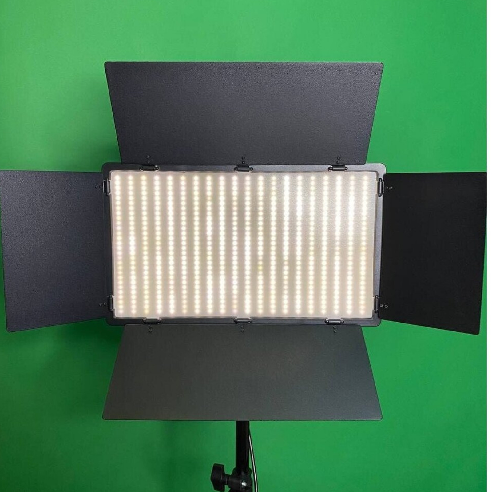 Видеосвет LED-U800 светодиодная панель со шторками для фотосъемки ...