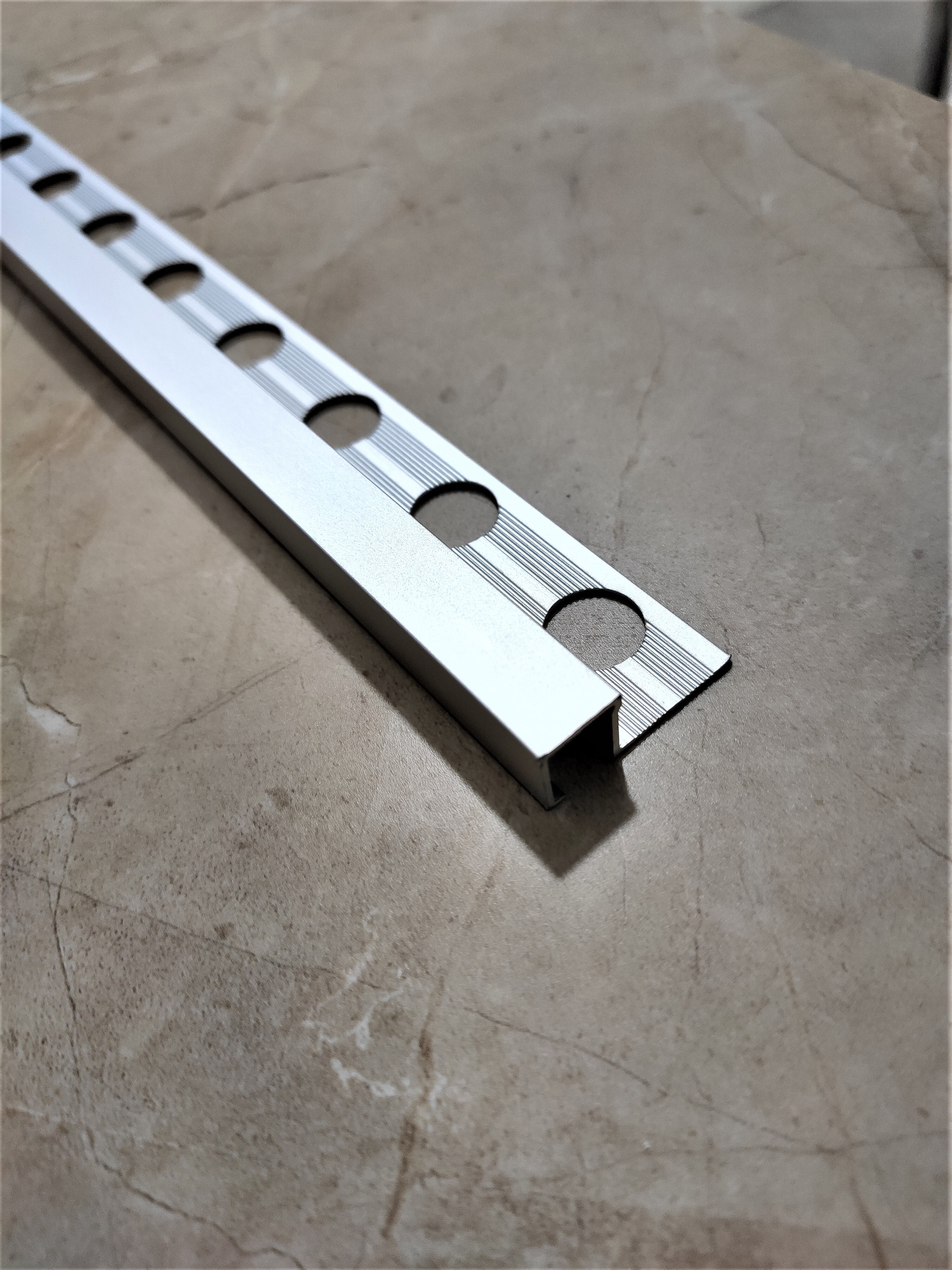 профиль стыковочный profilpas unisystem plus z30. порожки стыковочные 10 мм. профиль z-образный порожек 14х16. латунный профиль прогресс профилес. деревянный порог.