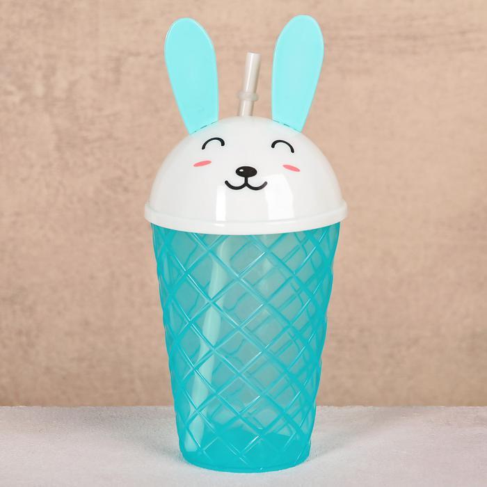 Заяц со стаканом. Заяц из пластиковых стаканчиков. Поделки из бумажных стаканчиков. Стакан ледяной эврика. Зайчик в стакане.