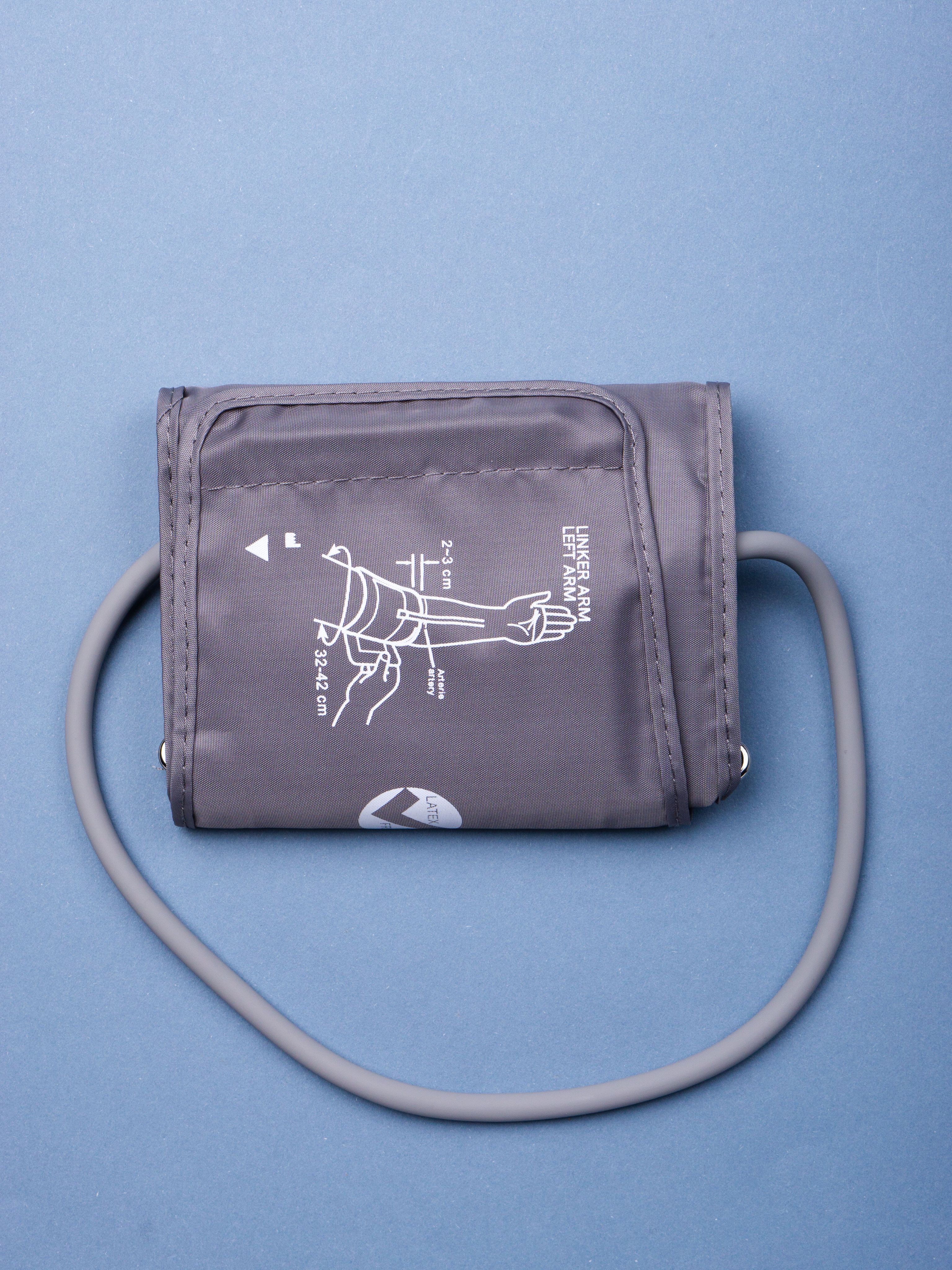 Манжета для тонометра xl. Манжета для автоматического тонометра 32-42см. Омрон манжета д/тонометра универсальная cw 22-42см. Microlife манжета универсальная (22-42 см) m-l-size. Манжета m-l для тонометра микролайф.