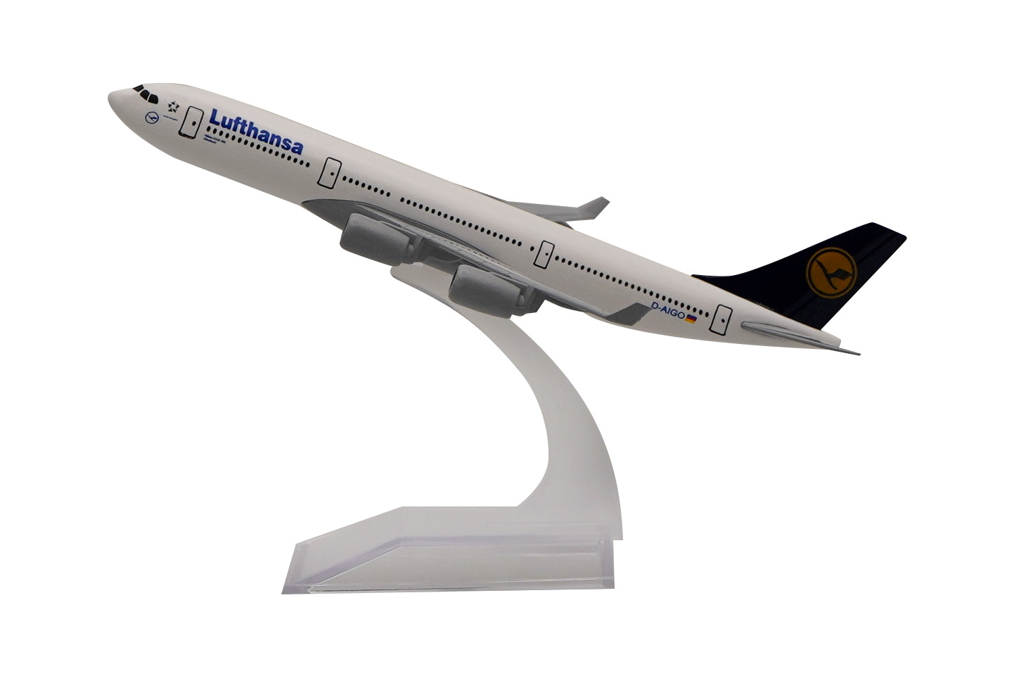 Игрушка металл самолёта Аэробус А340 Lufthansa.