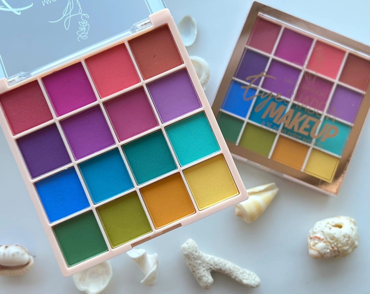 яркая палетка. палетка теней images. палетка теней beauty glazed color studio eyeshadow. яркая палетка. никс палетка теней ultimate яркая.