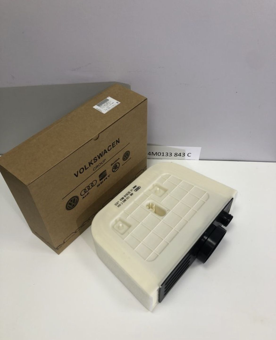 4m0133843c