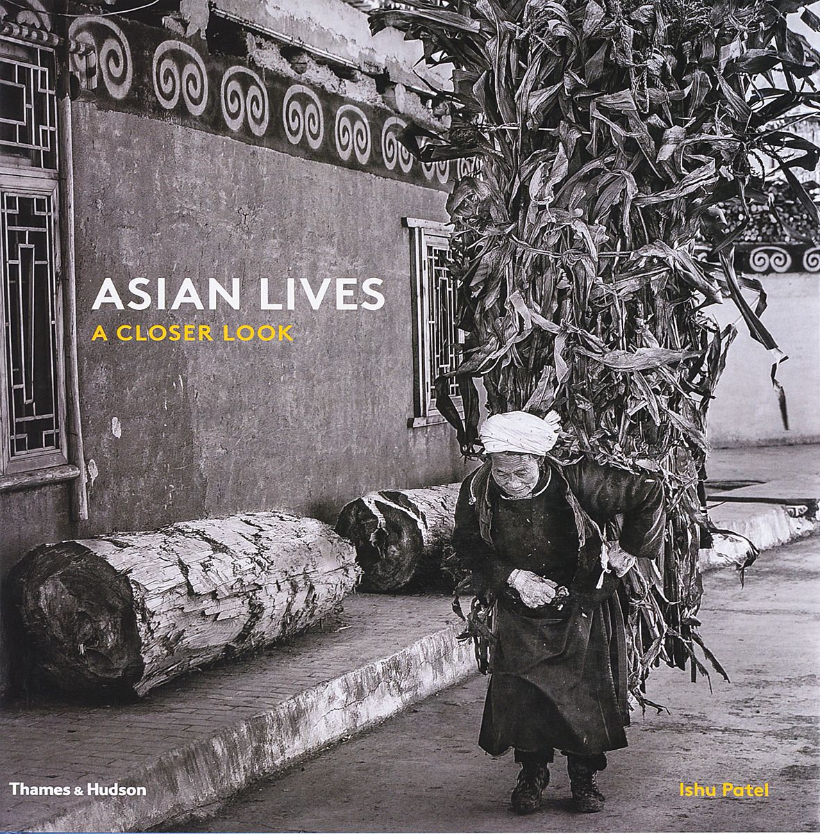 Living in Asia book. Asia Life. Asian Lives a closer look.