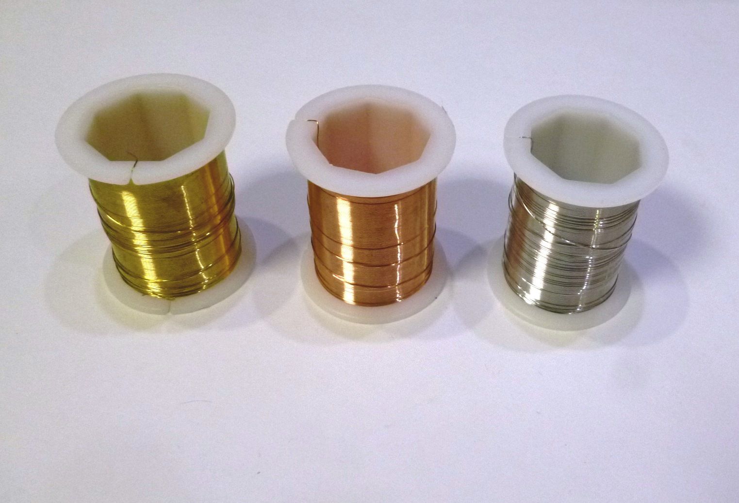 Набор проволоки. Крючок проволочный для штор. Проволока пружинная. Рубашка jagwire lex-sl. Флористическая проволока коричневая как ветки.