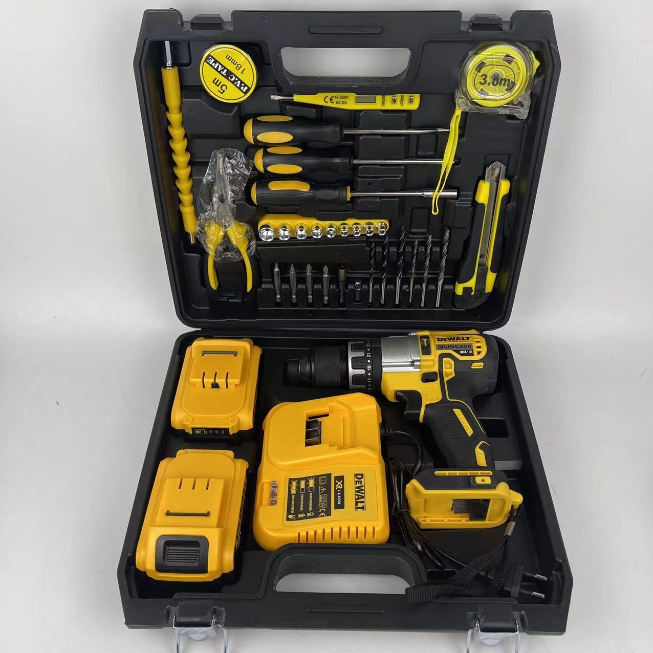 Dewalt 48. Шуруповерт dewalt 48v. dewalt 36v. dewalt 776. жёлтый шуруповерт фирма.
