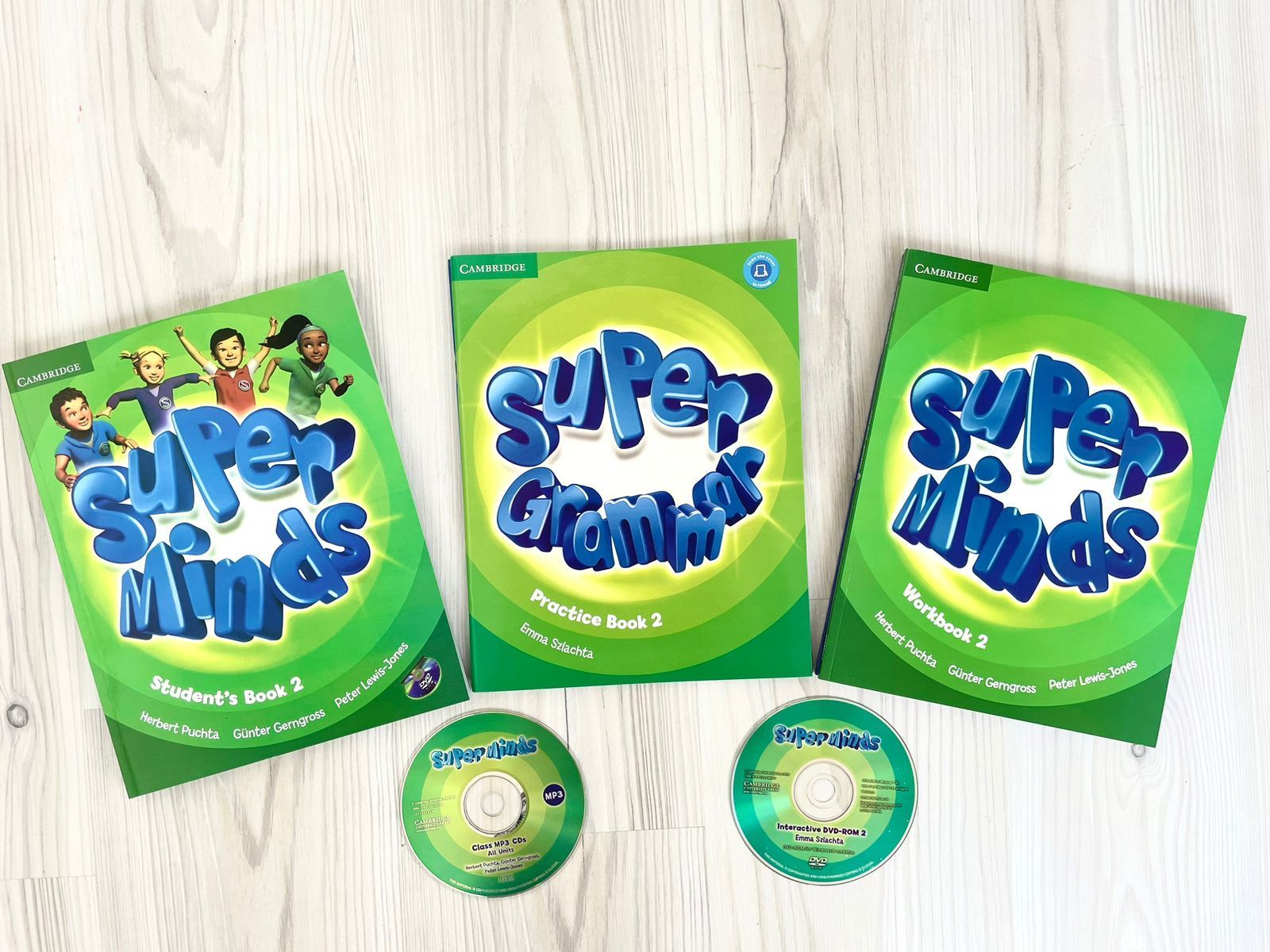 Super minds учебник. Super grammar 2. Super grammar 2. Super minds 2. Super grammar 2.