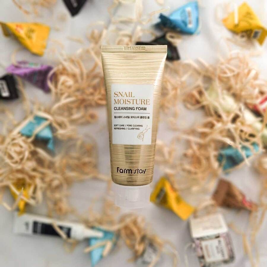 Snail moisture cleansing