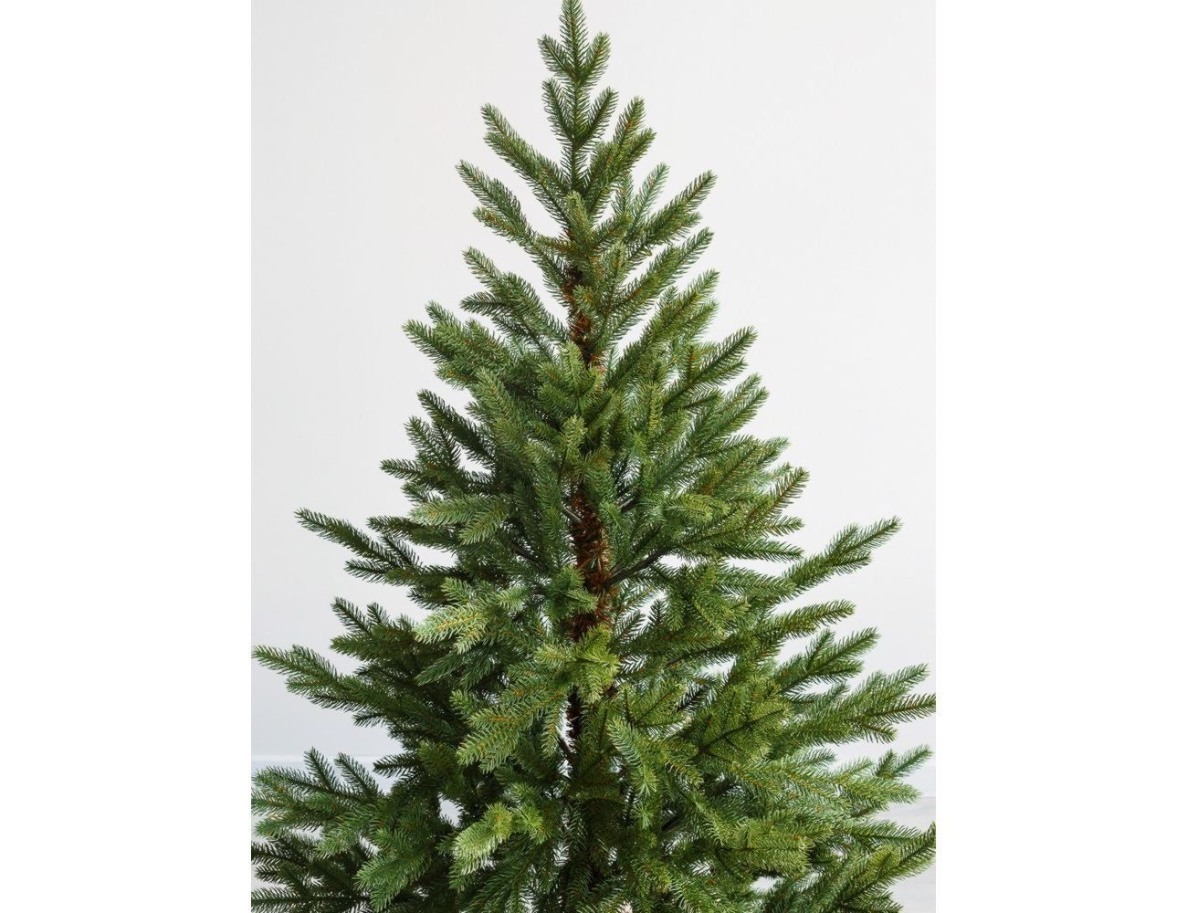 елка в квартире. фестиваль горьковская елка. материал хвои искусственных елок. наряженные ветки из елки. елка на минина 2022 нижний новгород.