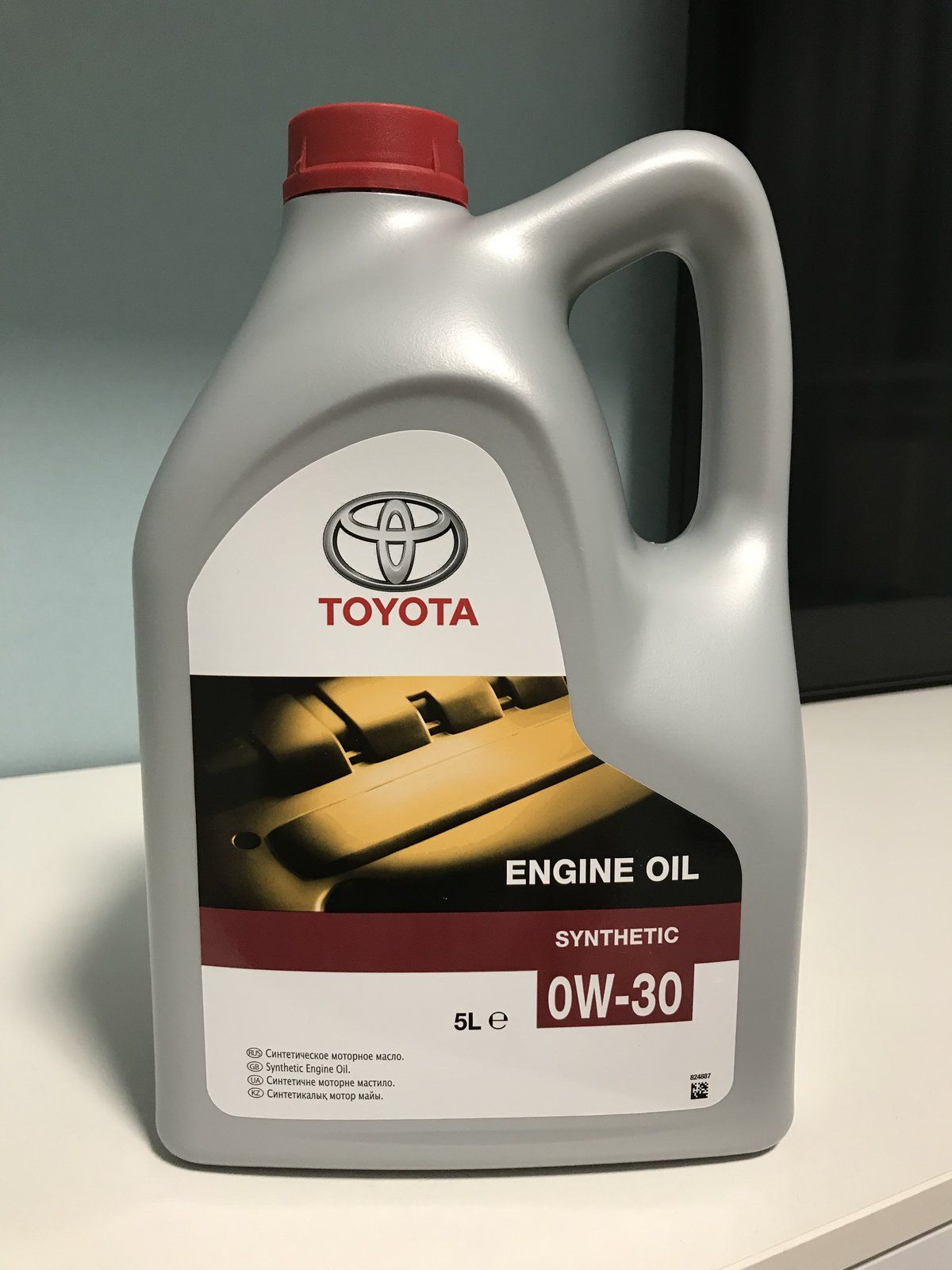 Моторное масло toyota motor oil. Toyota 0w30 5. Масло Toyota 0w30. Моторное масло Toyota 0w-30. Тойота 5 30.