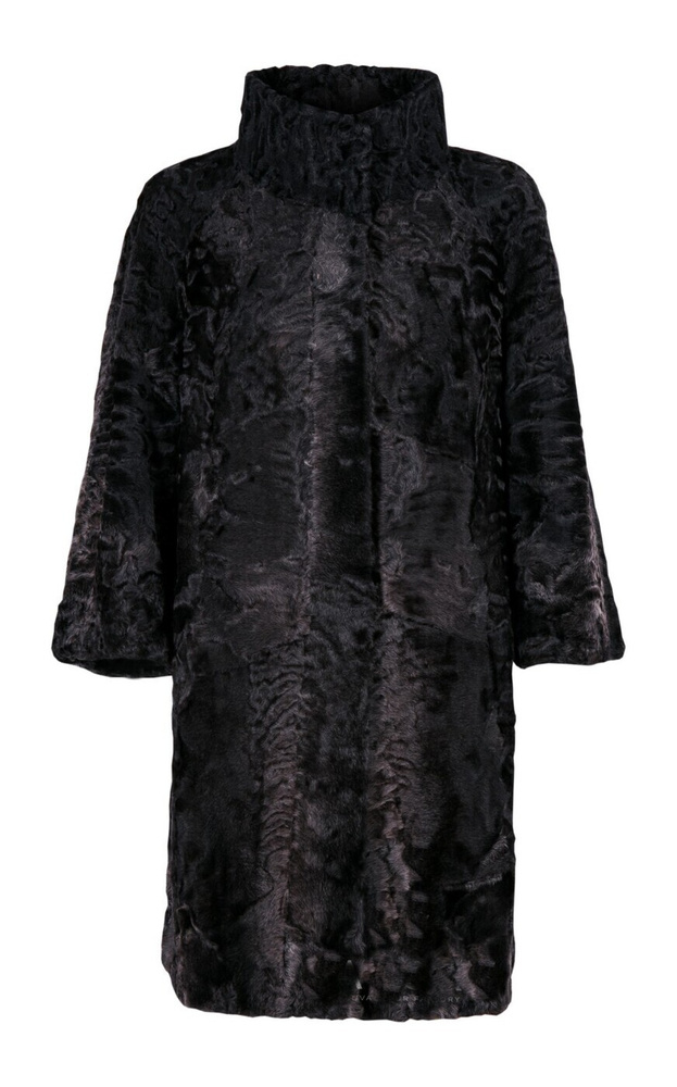 красивые девушки в шубах. петра шубы. петра шубы. шуба из козлика снежная королева. петра шубы.