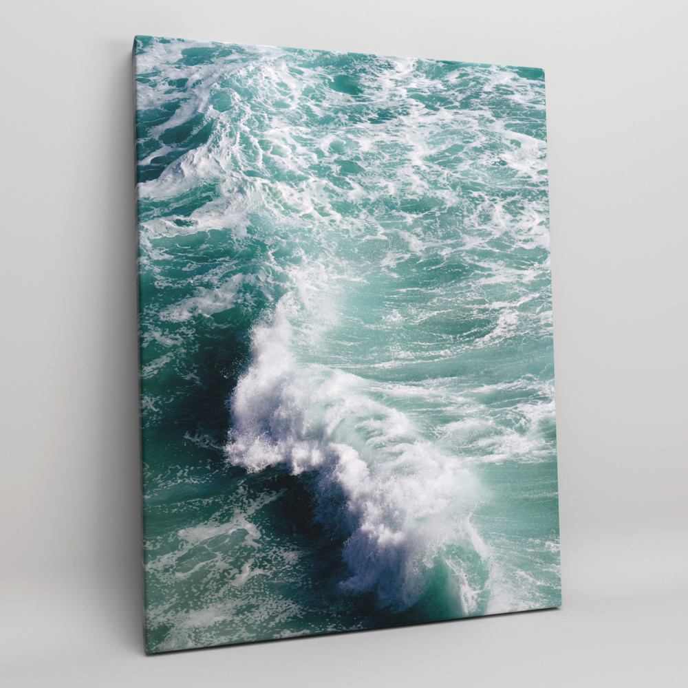 Картина на холсте (интерьерный постер) "Пенные волны моря №2", с деревянным подрамником, размер 30x40 #1