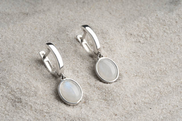Серьги женские из серебра лунным камнем - купить с доставкой по ...