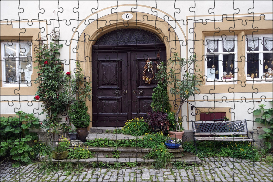 дом и сад двери. плющ на калитке. дом и сад двери. дом и сад двери. калитка в сад.