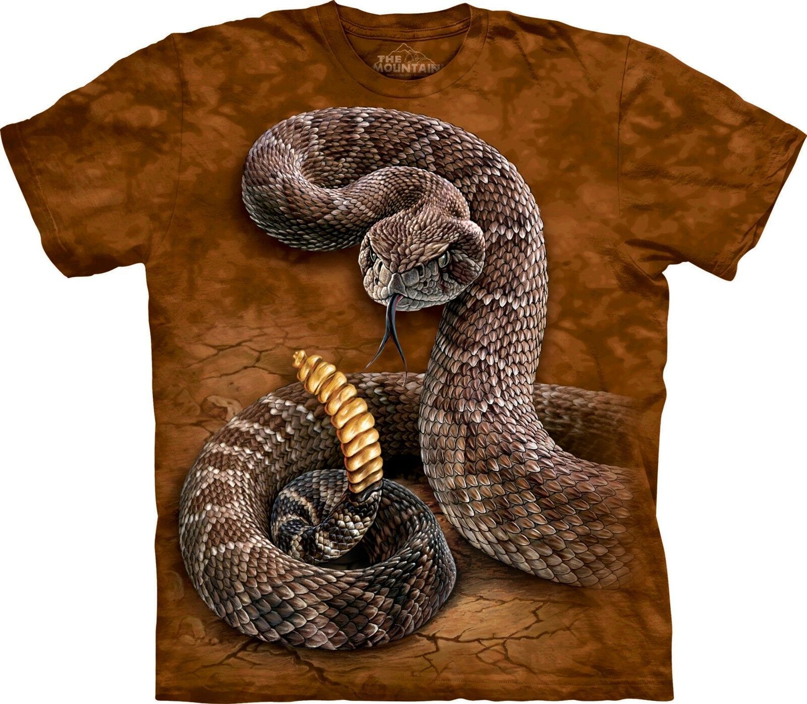 Змея на футболке