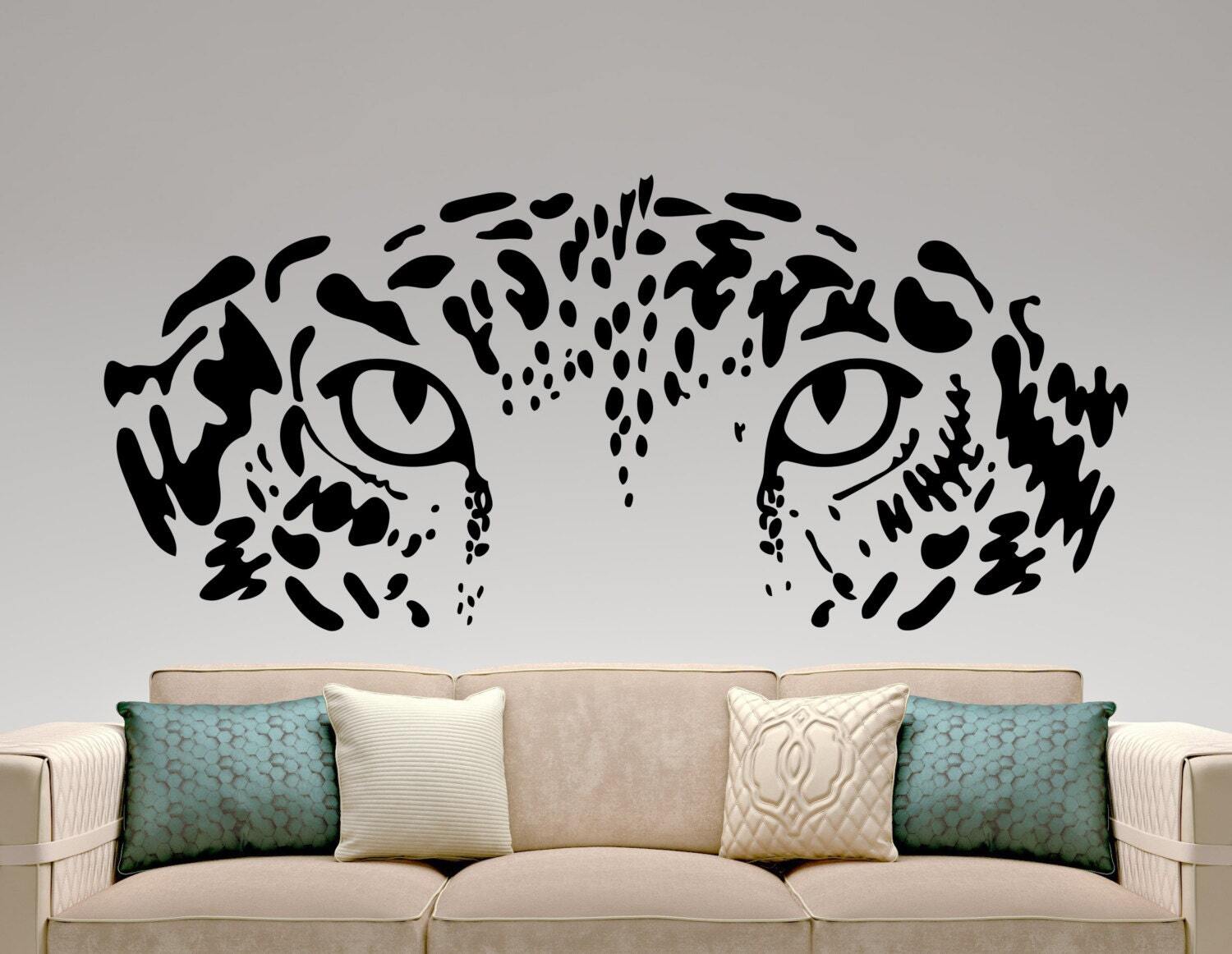 Леопард на стене рисунок