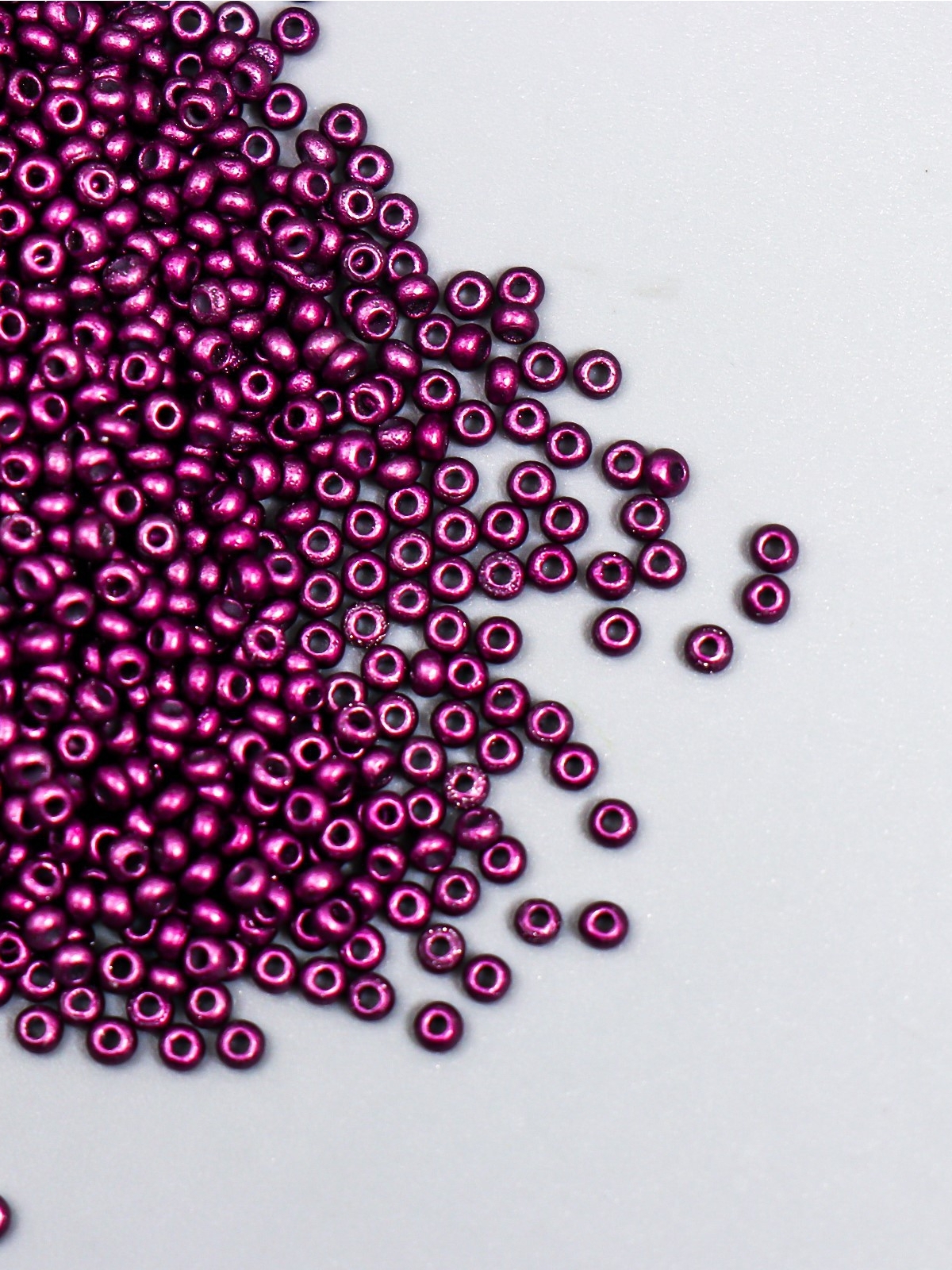 Пачка бисера. Р бисеров. Бисер 205. Р бисеров. Бисер 6 мм упаковки.