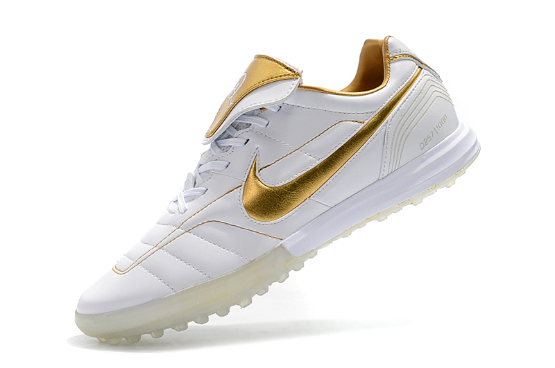 Nike tiempo Legend r10. Nike tiempo Legend 10 TF. Бутсы tiempo r10 Nike. Nike tiempo Legend 10 Academy.