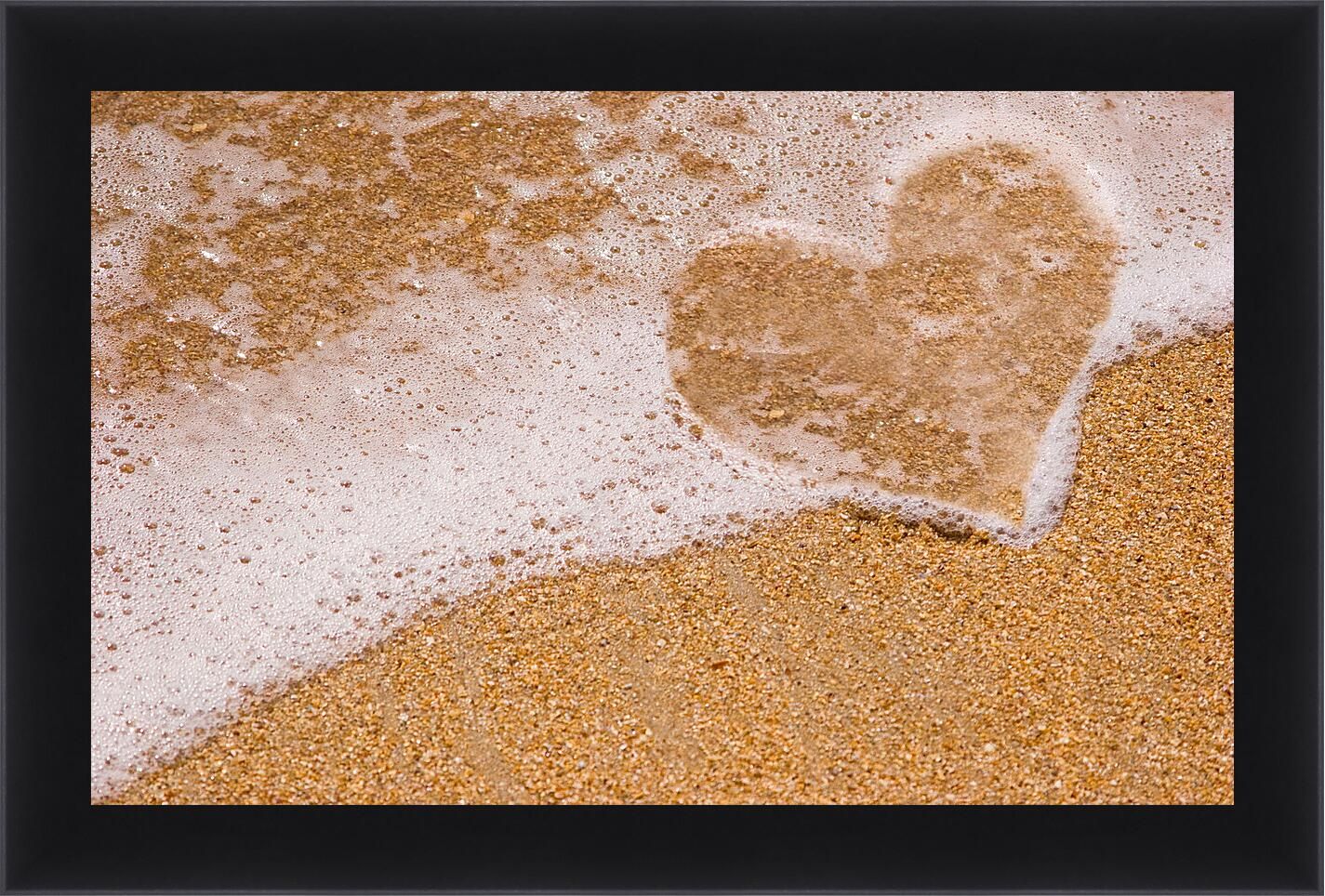 С перебитыми сердцами и жизненным. Блеск песка. Цитаты стук сердец влюбленных. Бутылка в виде сердца с песком.