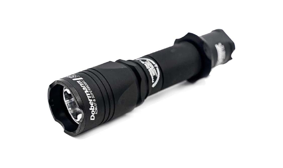 Armytek аккумуляторы. Фонарь светодиодный тактический Armytek dobermann XP-L, 1200 лм, аккумулятор White. Armytek dobermann. Фонарь Armytek dobermann Extended Set белый. Армитек фонари что он делает.