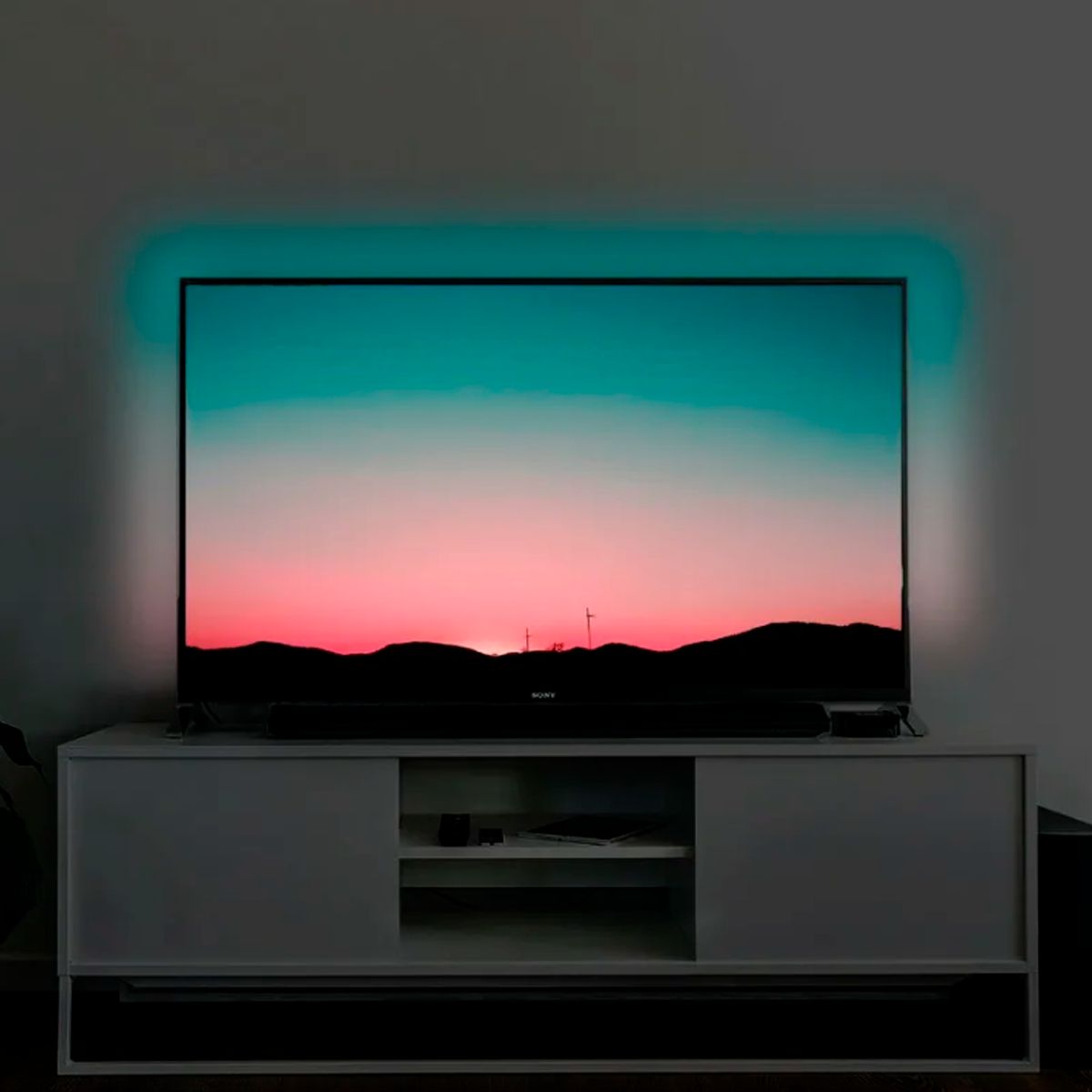 Телевизор 55 с подсветкой эмбилайт. Телевизор Филипс с подсветкой. Philips Ambilight. Телевизор с подсветкой Ambilight. Xiaomi Ambilight.