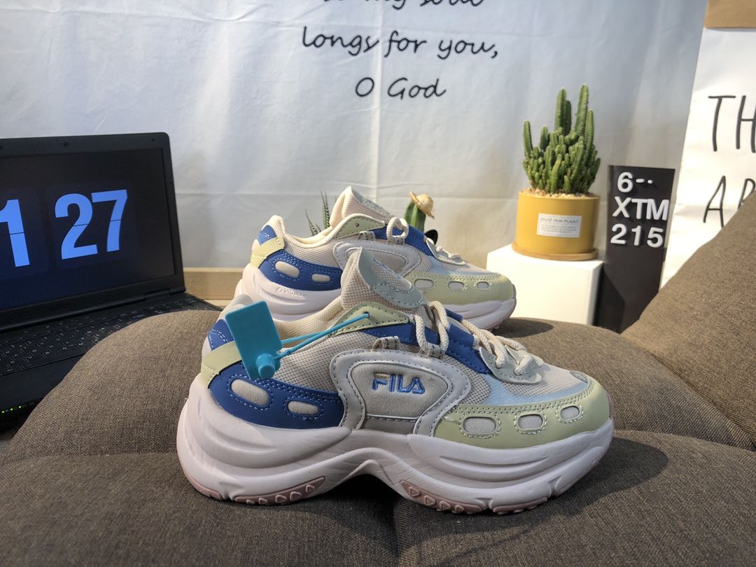 Лейбл fila. Fila liam hodes. Кофта адидас street graphic. Fila, ltd. Год фила.