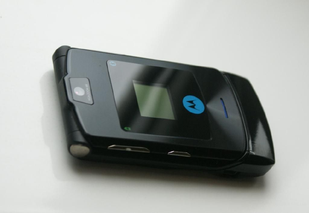 Фото motorola razr v3i