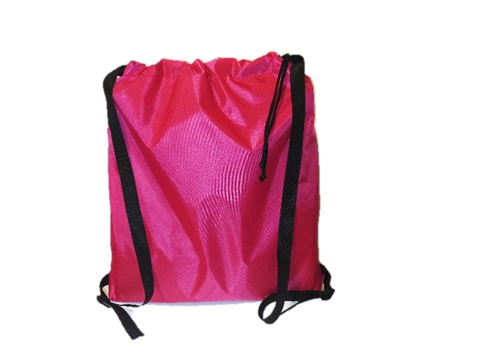 Розовый мешок на острове. Плед рюкзак.