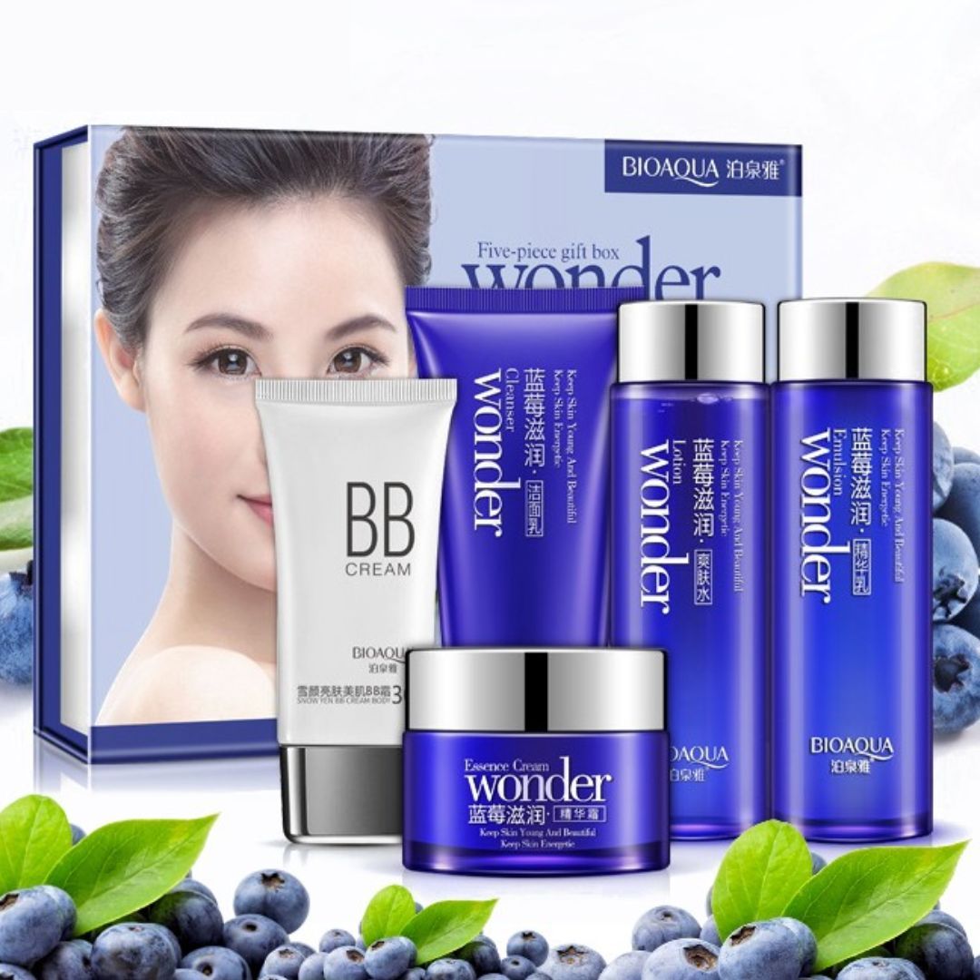 China cosmetics. Косметический набор БИОАКВА черника. BIOAQUA китайская косметика Blueberry. Набор BIOAQUA С черникой. Подарочный набор BIOAQUA черника.