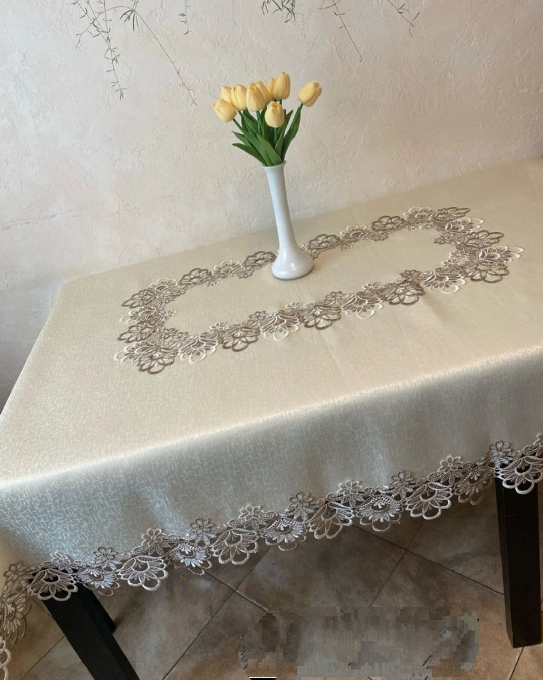 Скатерть круглая зайчики. Скатерть новогодняя зеленая. Скатерть садовод. Скатерть садовод. Скатерть круглая молочная (850-835-91).