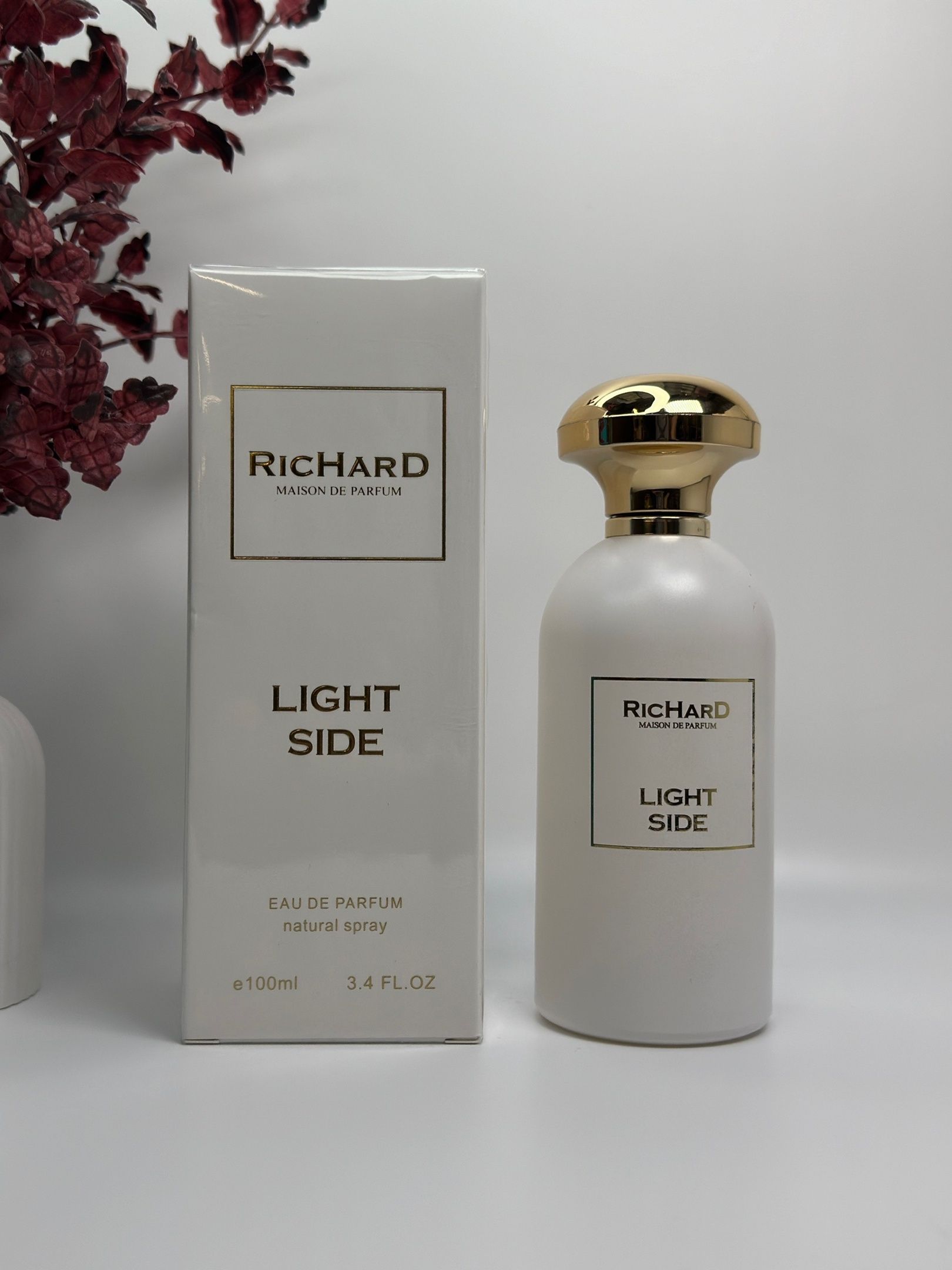 Richard light side 100ml new. Rich light. Richard белый шоколад духи. Richard white chocola аромат. White chocolate richard парфюм.