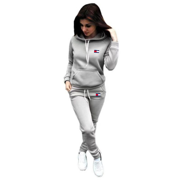 Костюм спортивный Tommy Jeans - купить с доставкой по выгодным ценам в ...