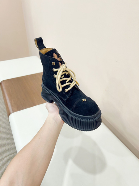 Описание в отпуске. Вернется через неделю.