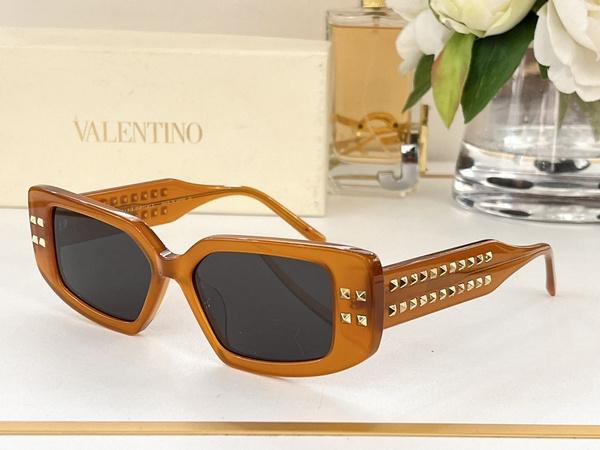 Очки солнцезащитные Valentino - купить с доставкой по выгодным ценам в ...