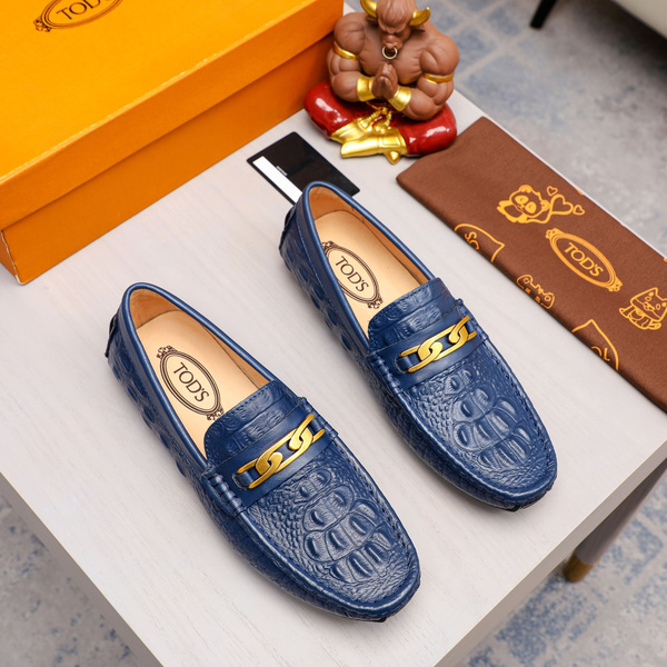 Лоферы Tods Boutique. Итальянская мода (журнал) - купить с доставкой по ...