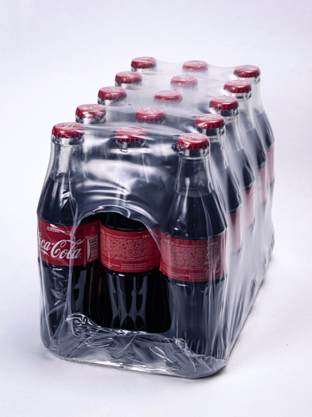 Сильногазированный напиток Coca Cola Classic (Кока Кола Классик) в ...