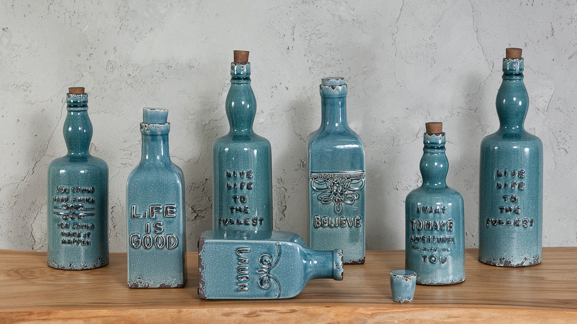 бутылки большие стеклянные. Bologna bottle. бутыль женский род.