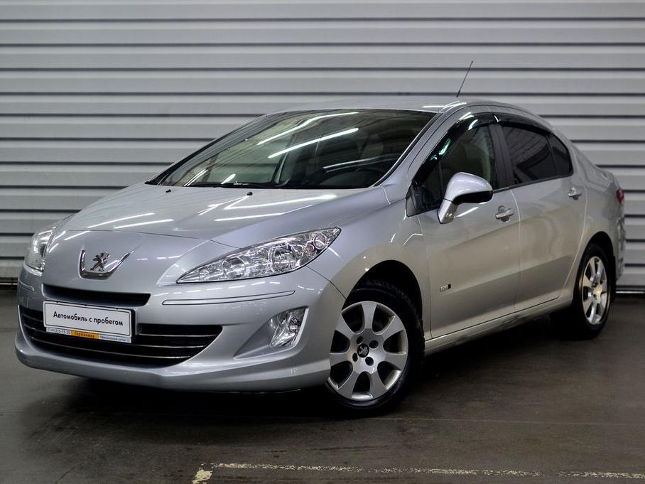 Серебристый пежо. Peugeot 408 2014 год. Peugeot 408 2013. Пежо 408. Пежо 408 седан 2013.