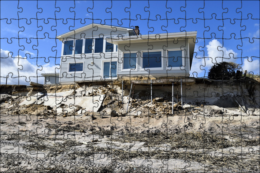 Sandy house. Sand house. property damage.