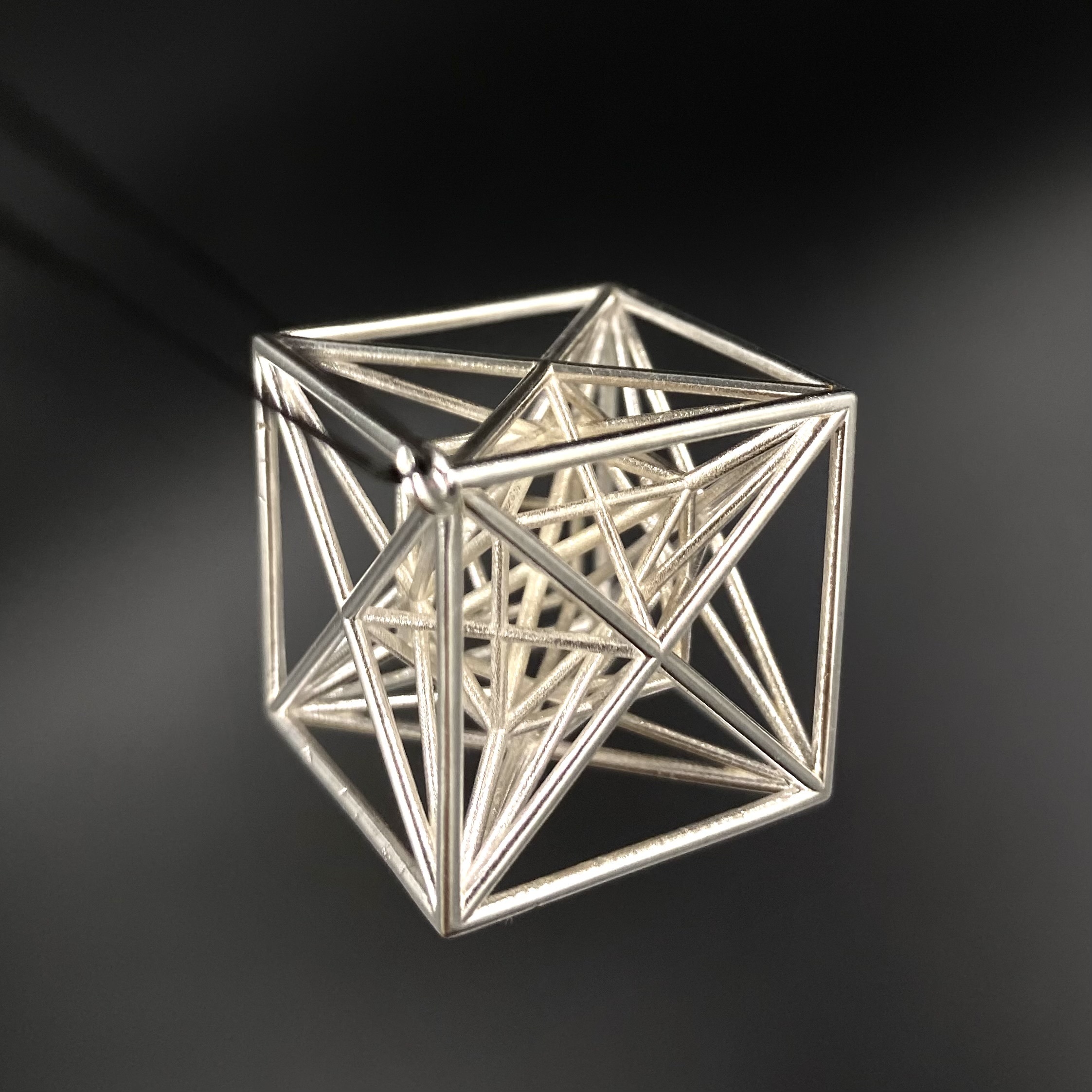 куб кристалл