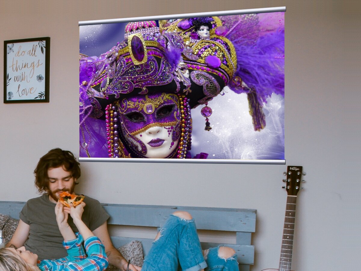 маска на холсте