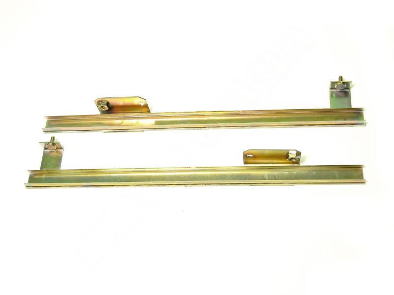 Стеклопрут 160м. Направляющая опускного стекла. Направляющая стекла газель 3302 левая. Планка бокового стекла ваз 2110. Планка крепления стекла ваз 21213.