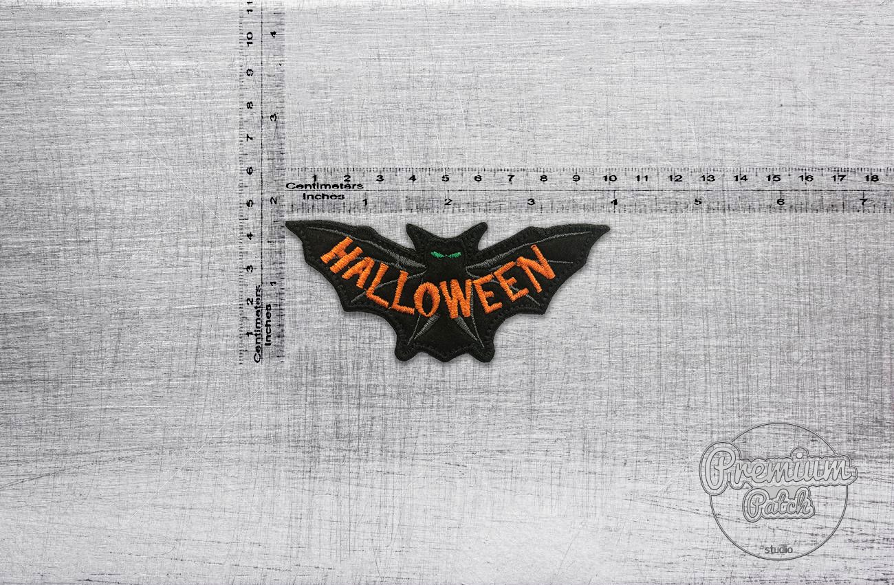 жетоны мультфильмы нашего детства. нашивка тыловая крыса. вышивка летучей мыши на ткани. шеврон штабная крыса. на шевронах мышь песня.