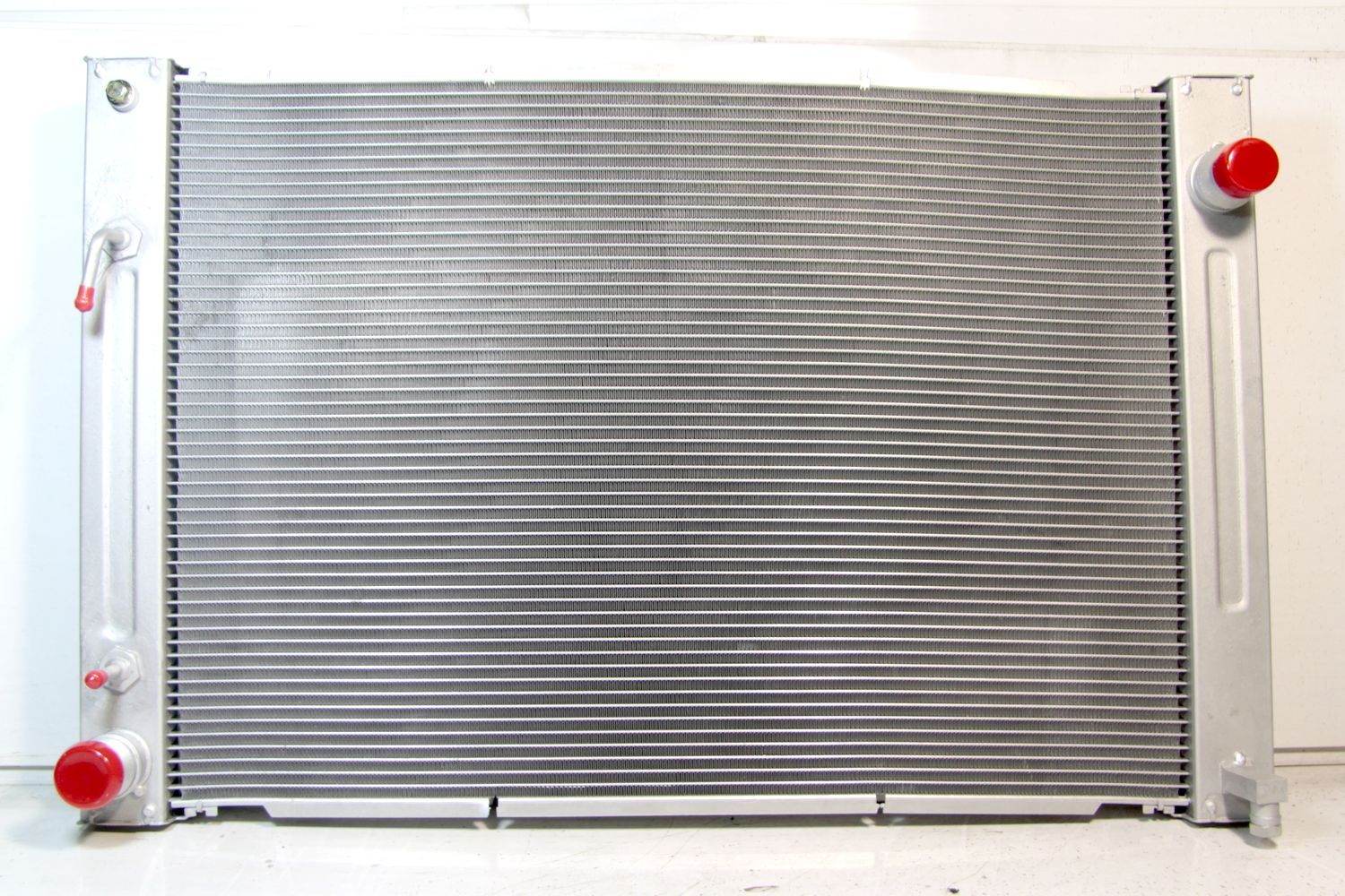 2005 infiniti g35 only one radiator fan turns on
