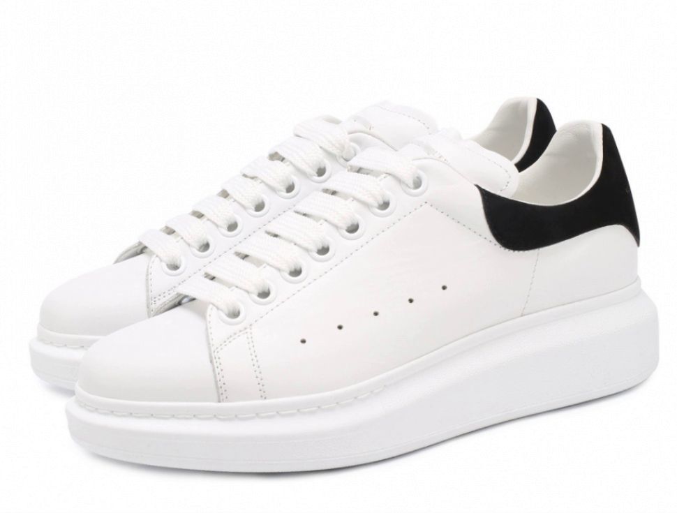 Кроссовки nike air force 1 low white black. Как называется черно белые кроссовки. Кеды ванс черные с белой полоской. Adidas superstar 2. Белые кроссовки с черными пятками.