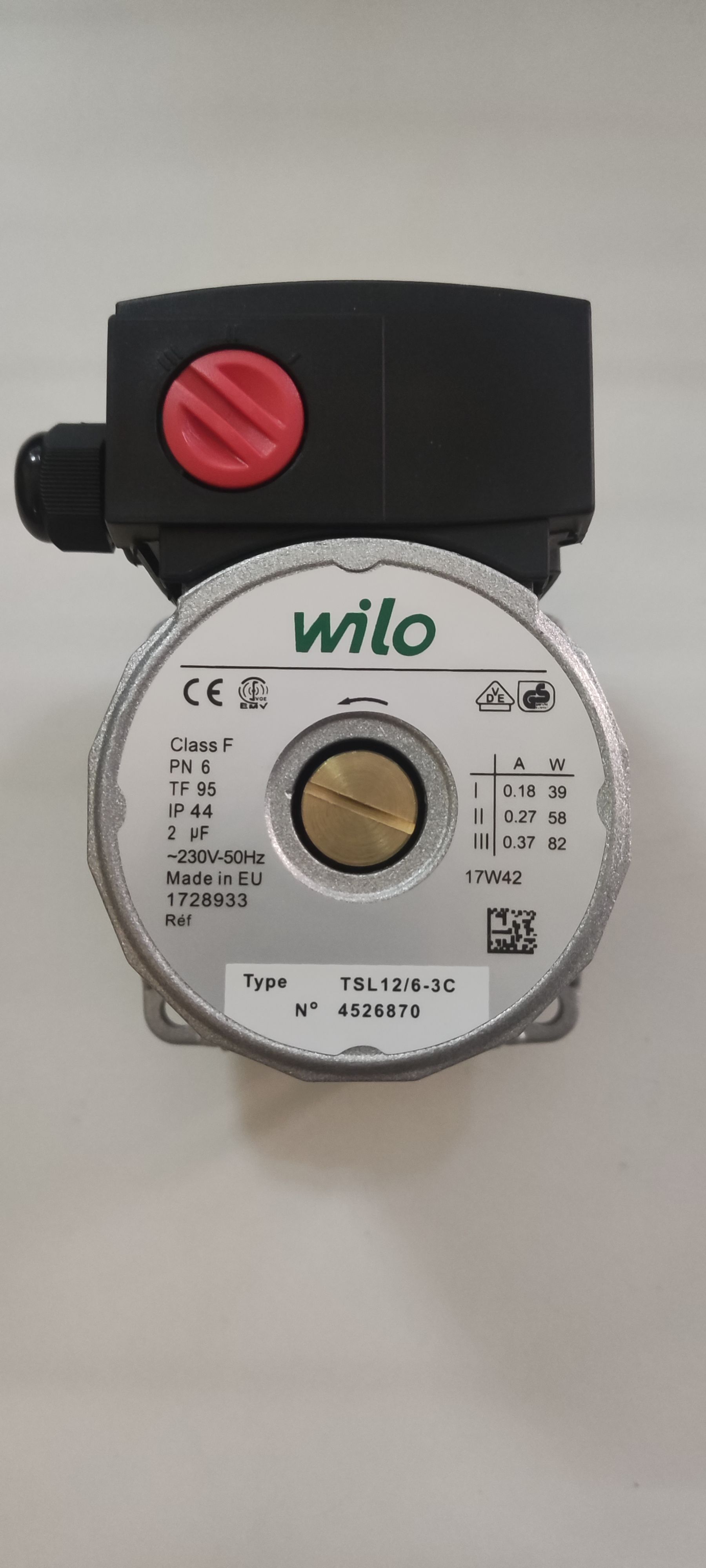 Насос wilo tsl 12 5 3c. Насос циркуляционный по часовой стрелке. Стрелка на насос