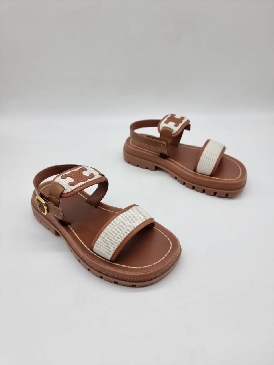 Селин босоножки гладиатор. Сандалии celine 2022. Celine обувь женская сандали. Босоножки селин. Сандалии celine 2021.